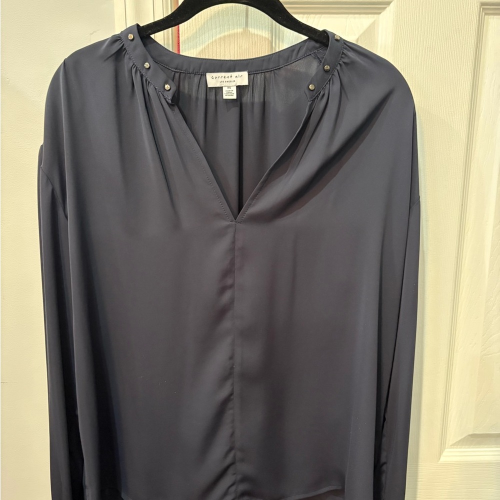 Current Air long sleeve silk shirt/blouse